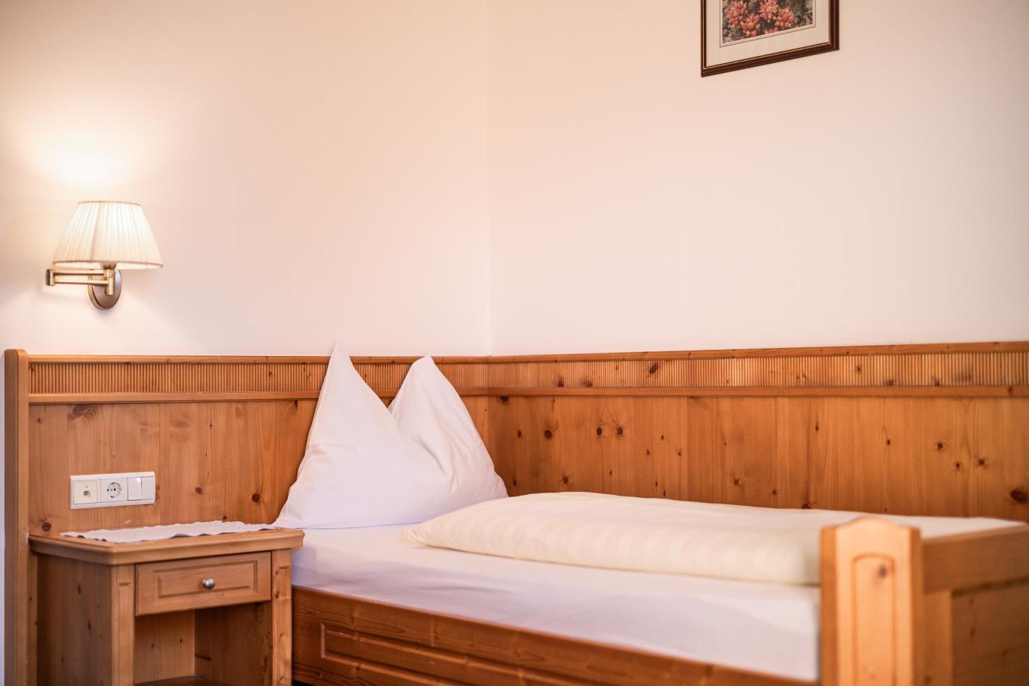 Hotel Sonnenhof كاستيلِروتّو المظهر الخارجي الصورة